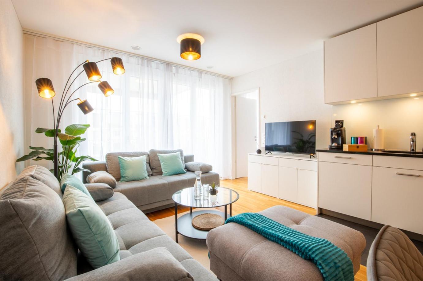 Special Einstein II Apartment Basel, Messe Kleinbasel 10-Star Екстериор снимка